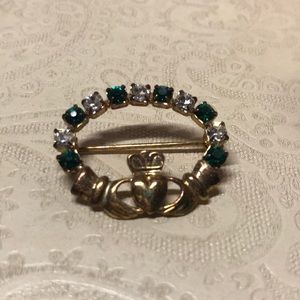 Vintage SOLOOR Rhinestone Claddagh Brooch Pin